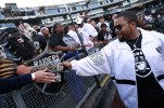 170106190455-ice-cube-meets-oakland-raiders-fans-2009.jpg 170106190455-ice-cube-meets-oakland-raiders-fans-2009.jpg