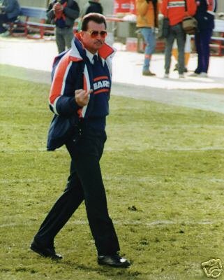 ditka-middle-finger.JPG