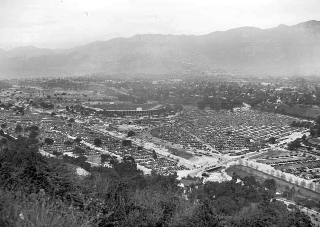 1938rosebowlparking.jpg