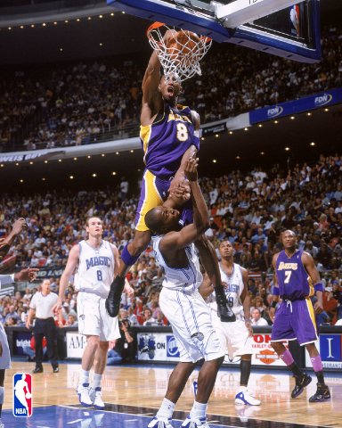 kobe_dunks_on_dwight_howard.jpg