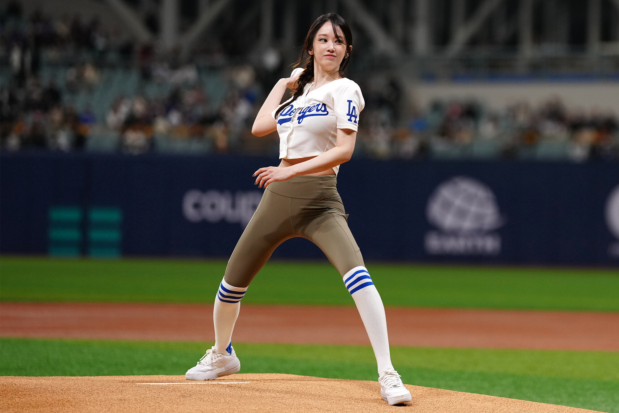 dodgers-3.jpg.70b8ad49069fe7458401e2eb205a672d.jpg