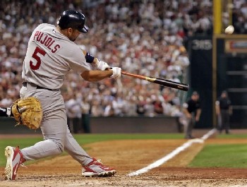 AlbertPujols_2006_HomeRun_032.jpg