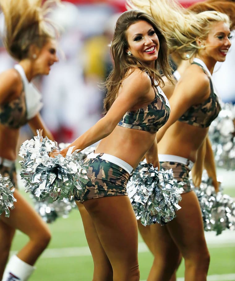 atlanta-falcons-cheerleaders-ap_16332679826489jpg.webp