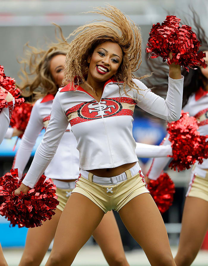 san-francisco-49ers-gold-rush-cheerleaders-ap_16346788041499jpg.webp